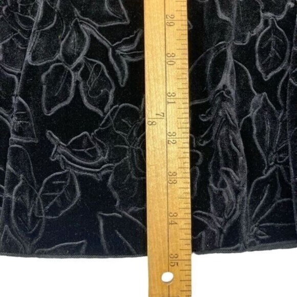 Coldwater Creek Whimsigoth Maxi Skirt Large Black Velvet Floral Tiered Pull‎ On - Picture 8 of 9